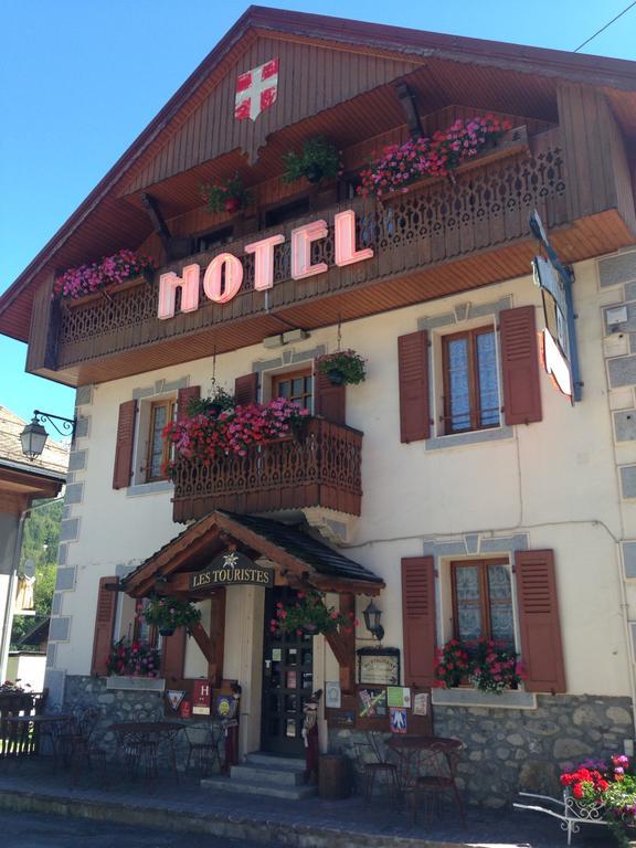 Les Touristes Abondance Exterior foto