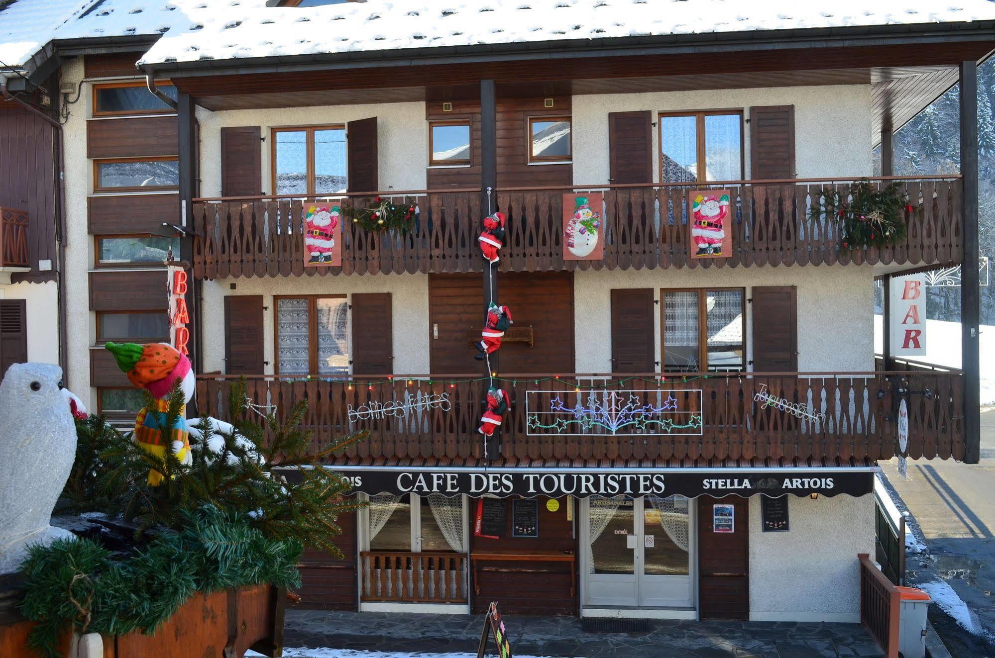 Les Touristes Abondance Exterior foto