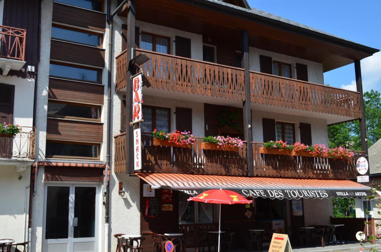 Les Touristes Abondance Exterior foto